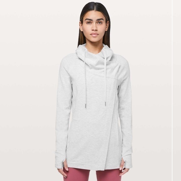 Lululemon Coast Easy Wrap funnel neck Heathered Core Ultra Light Grey size 2